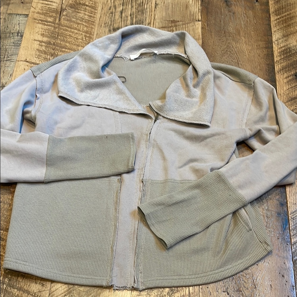 Women's zip up lightweight sweatshirt